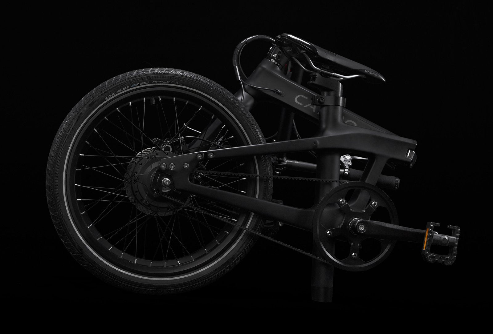 Bicicleta eléctrica CARBO con transmisión por correa
